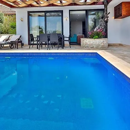 Sleeps 6 Pool Air Con Wifi * Kalkan