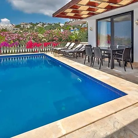 Villa Sleeps 6 Pool Air Con Wifi Kalkan