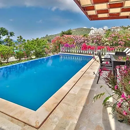 Villa Sleeps 6 Pool Air Con Wifi Kalkan